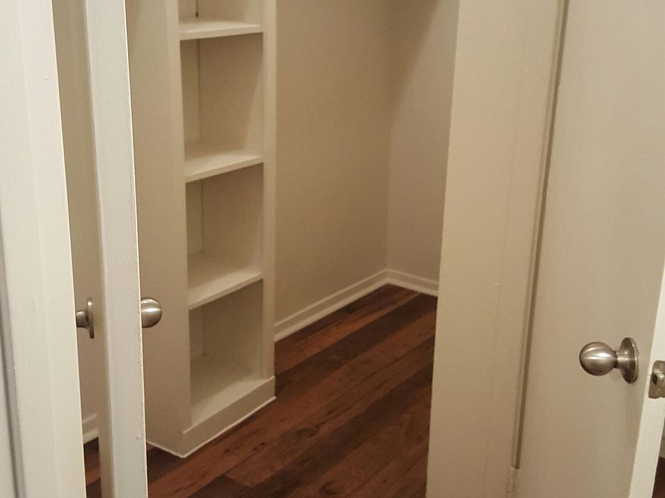 2nd image of 3250 N Hall St APT 359