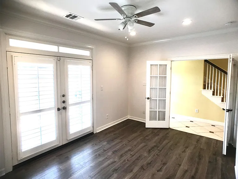 2104 Bancroft St — Photo 13