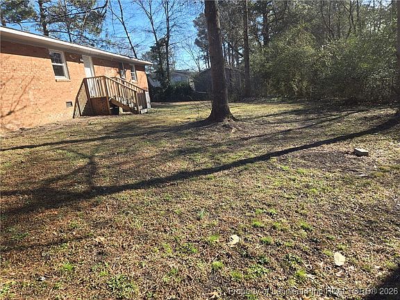 3rd image of 195 Gladiola Dr
