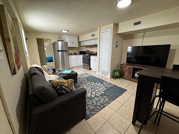 3rd image of 319 S Olive St #1