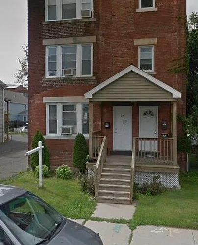 35 Colonial St #1 Photo 1