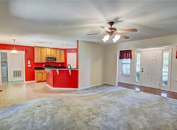 5th image of 8437 Willow Oak Ln