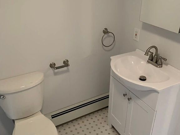 5th image of 15 Minisink Ave APT 2