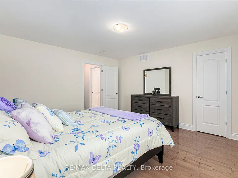 63 Johanne St — Photo 19