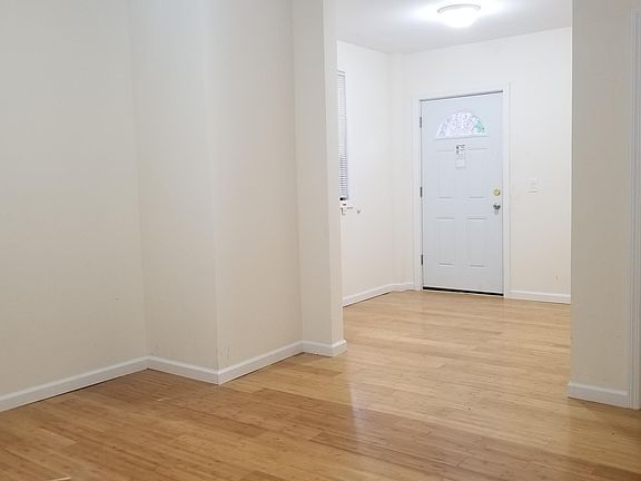 2nd image of 2093 Nereid Ave