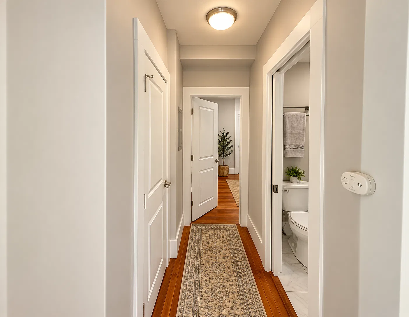 2 bed, 800 sqft, $2,546 — Photo 3