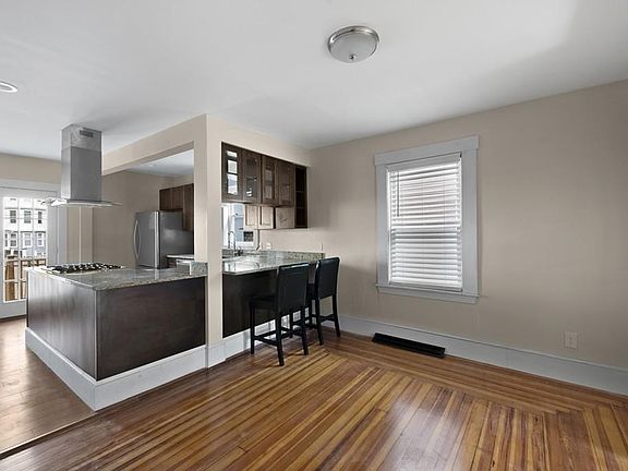 5th image of 13 Grant St Unit 13