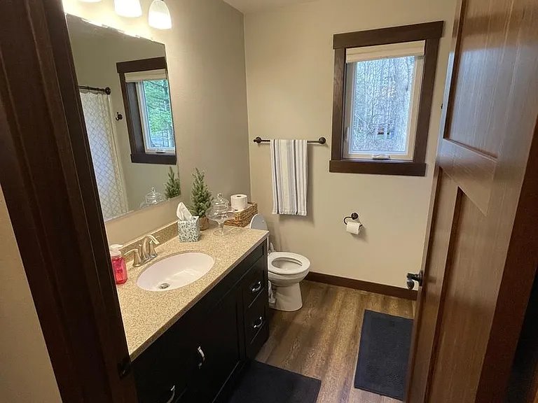 122-124 Hickory Ln — Photo 12