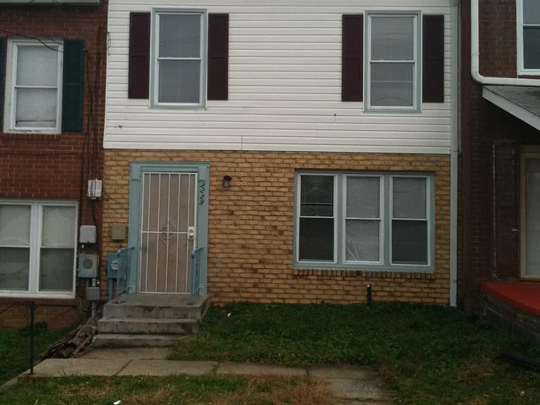 2228 Hunter Pl SE — Photo 1