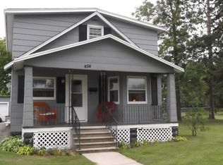 454 E Front St, Peshtigo, WI 54157
