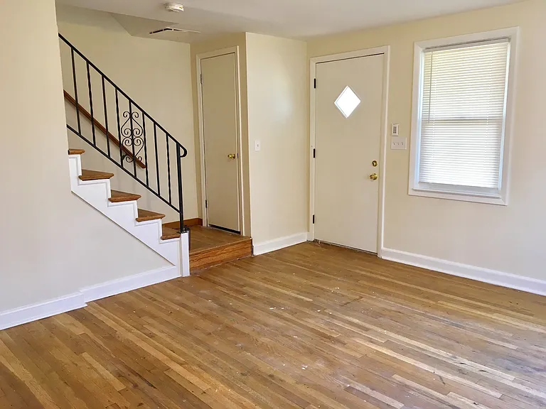 7226 Bridgewood Dr — Photo 5
