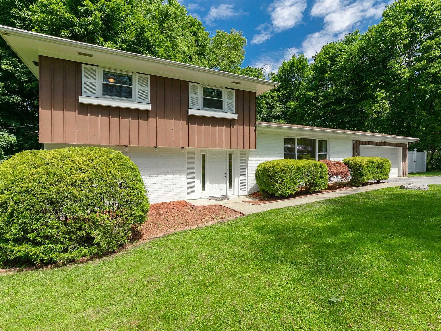 30 Merry Hill Rd, Poughkeepsie, NY 12603 Zillow