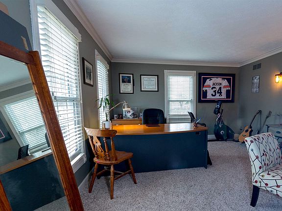 4th image of 5227 N Lee Ct