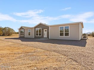 1547 E Whirlpool Dr, Paulden, AZ 86334