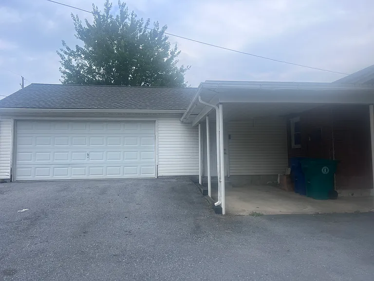 5000 Locust Ln — Photo 5