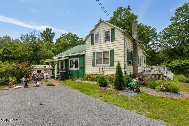 2nd image of 772 Saratoga Road