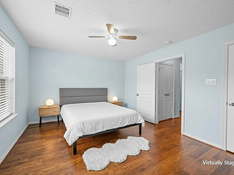 3410 Skyline Village Dr — Photo 31