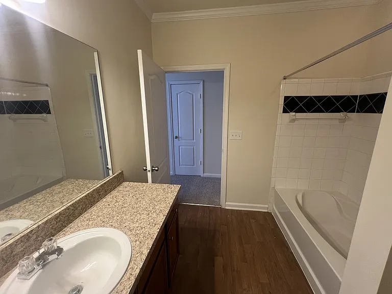 Wesley Kensington Apartments at Stonecrest — Photo 380
