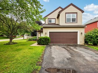 647 E Princeton Ct, Round Lake Beach, IL 60073
