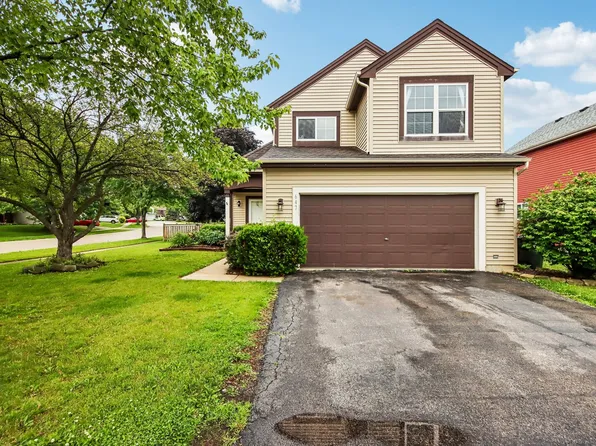 647 E Princeton Ct, Round Lake Beach, IL 60073