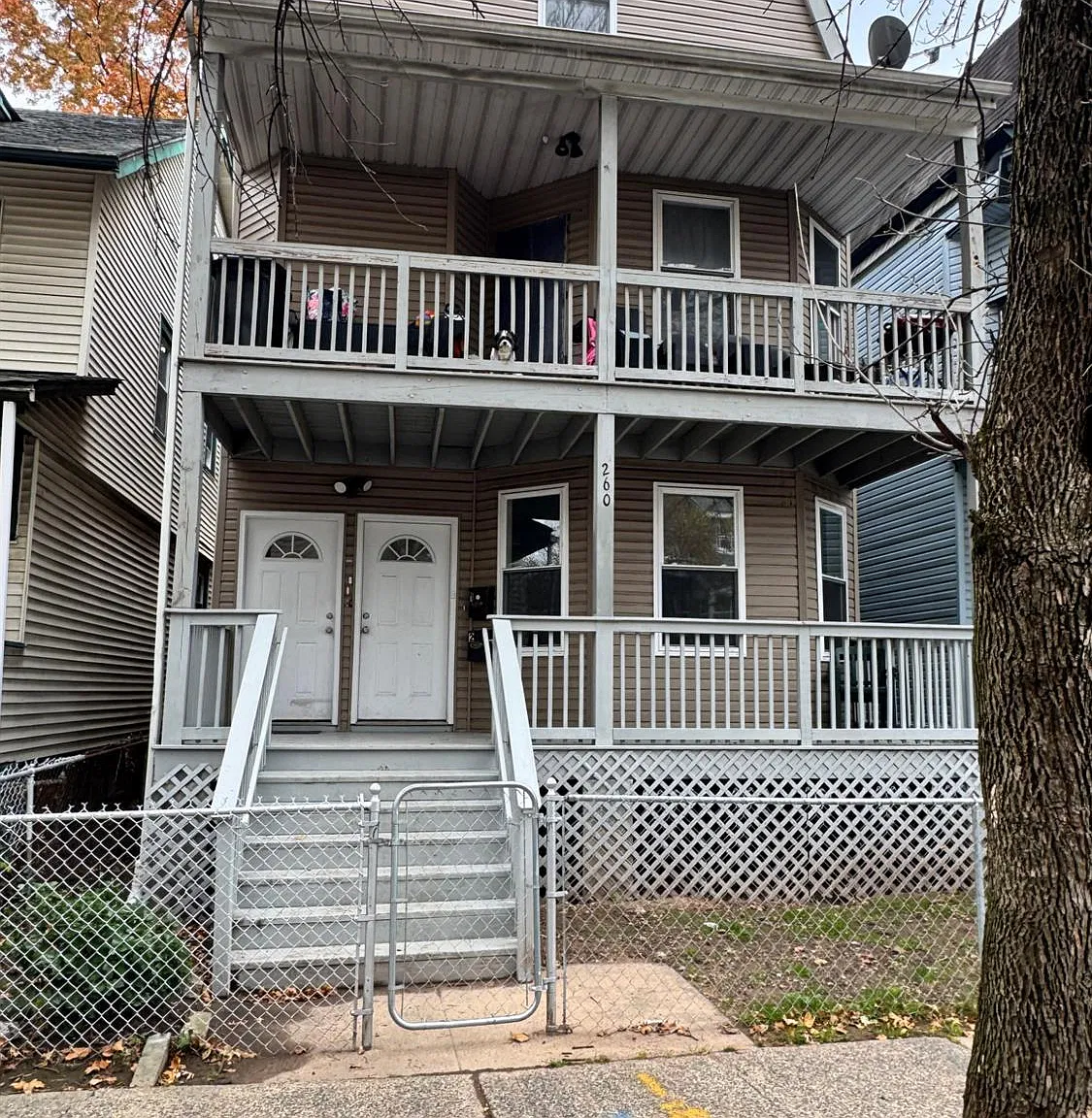 260 Amherst St — Photo 1