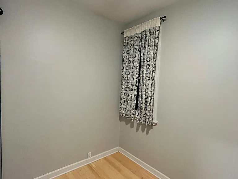 2826 N Sawyer Ave #1 — Photo 8