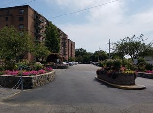 196 Locust St APT 2-708, Lynn, MA 01904