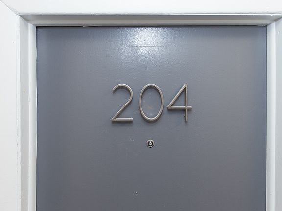 2nd image of 1258 N Marion St APT 204