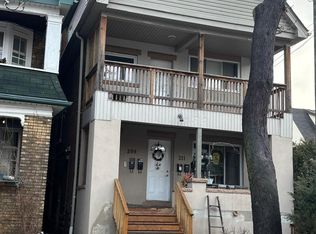 209 Balsam Ave S, Hamilton, ON L8M 3B7