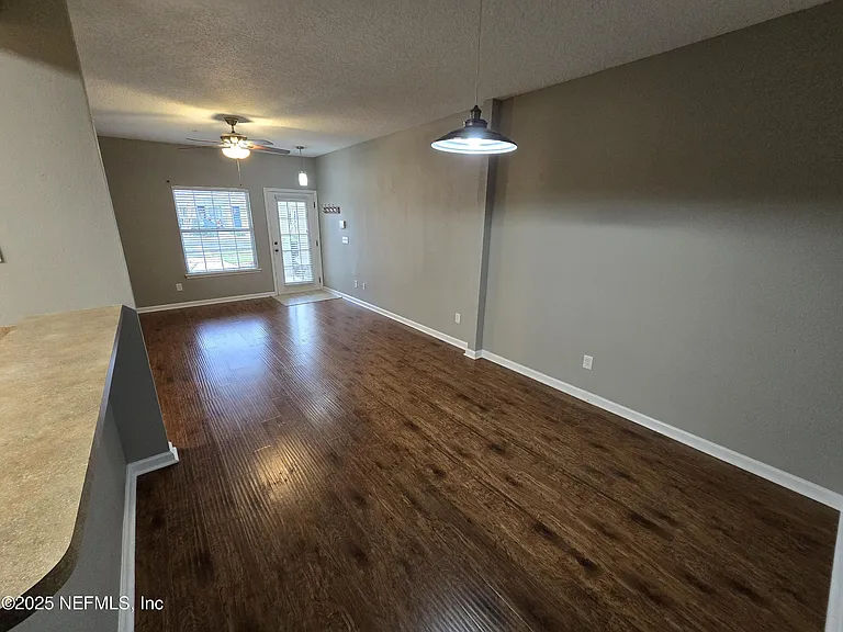 575 Oakleaf Plantation Pkwy #903 — Photo 9