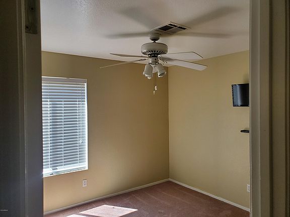 4th image of 824 E Shadow Ln
