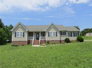 3479 Acorn Ln, Disputanta, VA 23842