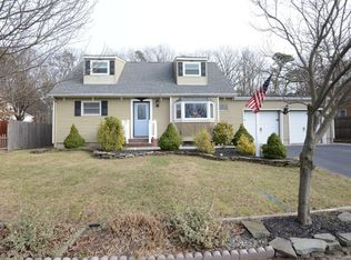 945 Harrison Rd, Toms River, NJ 08753