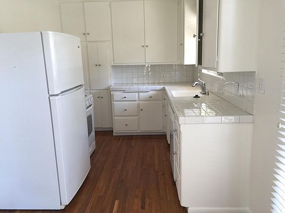 5th image of 168 S Orange Grove Blvd APT 112