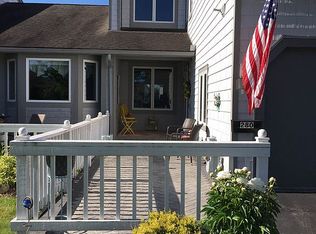 280 Summerhaven Dr S, East Syracuse, NY 13057