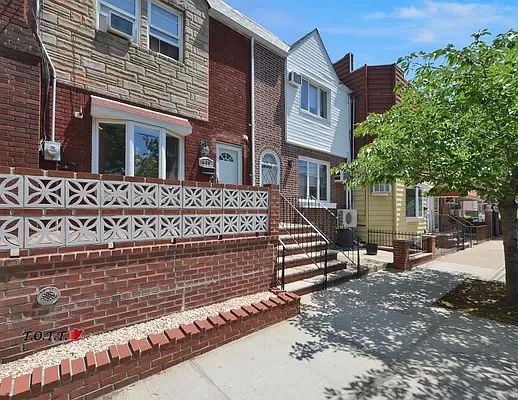 2nd image of 1537 Kimball St