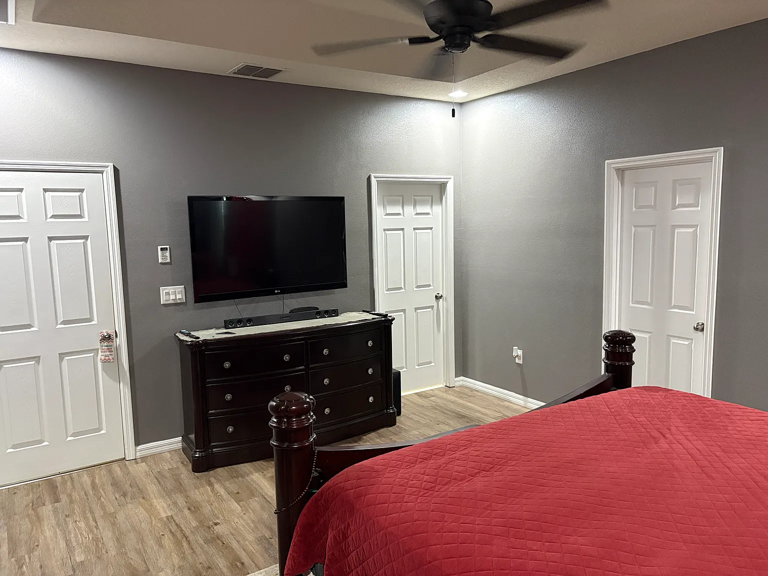 4 bed, 2.5 bath, 2176 sqft, $1,100 — Photo 3