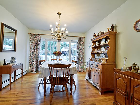 4th image of 650 Crown Land Ln