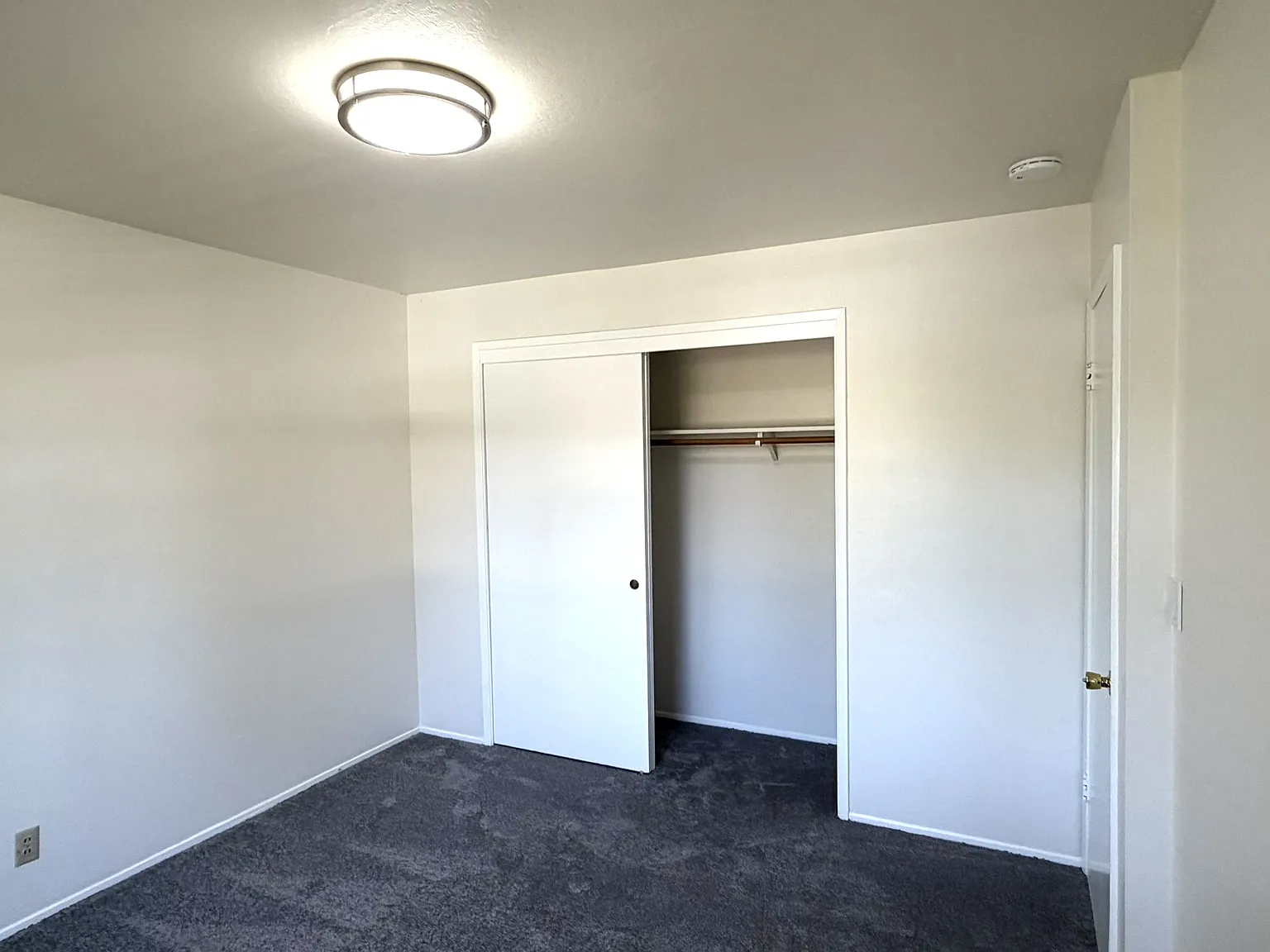 2 bed, 862 sqft, $2,850 — Photo 4
