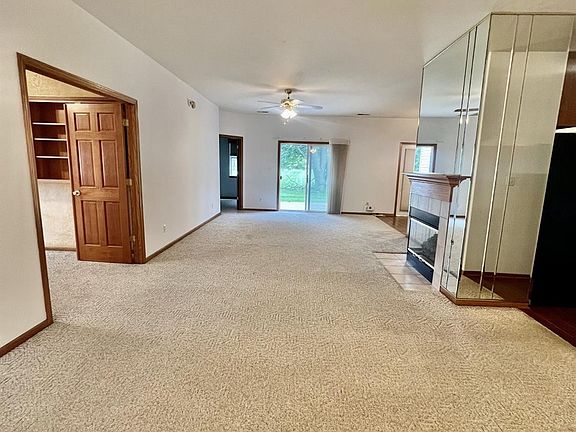 4th image of 1445 Schaller Ln