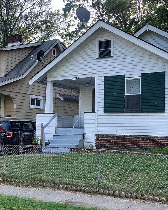1st image of 770 E 131st St