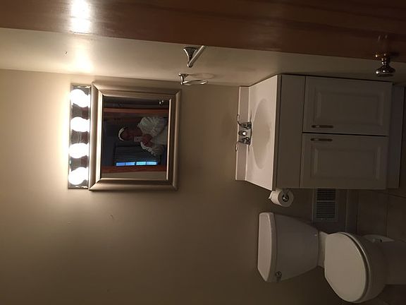 4th image of 2027 Ottawa Dr