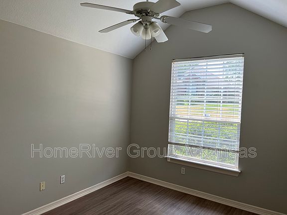 3rd image of 4986 W Stepney Ct