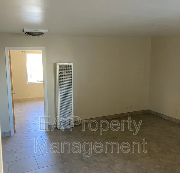 421 Alcazar St SE #1 — Photo 8