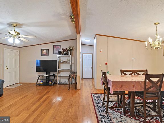 4th image of 10717 Legacy Ln