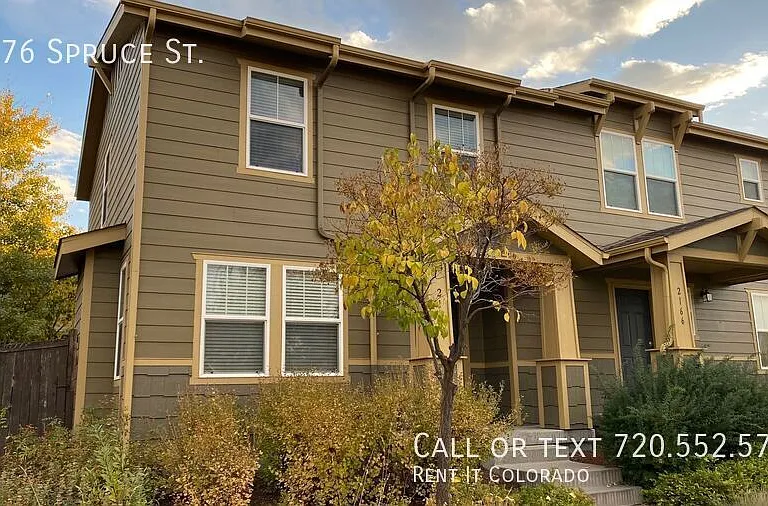 2176 Spruce St — Photo 2