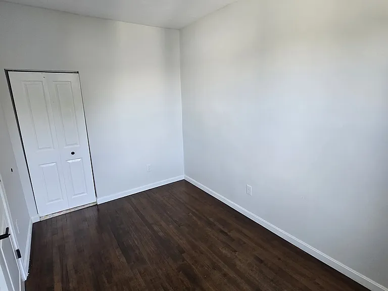 38 Fox St #3 — Photo 6