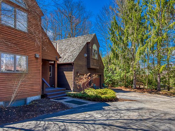 5th image of 50 Beech Hill Cir