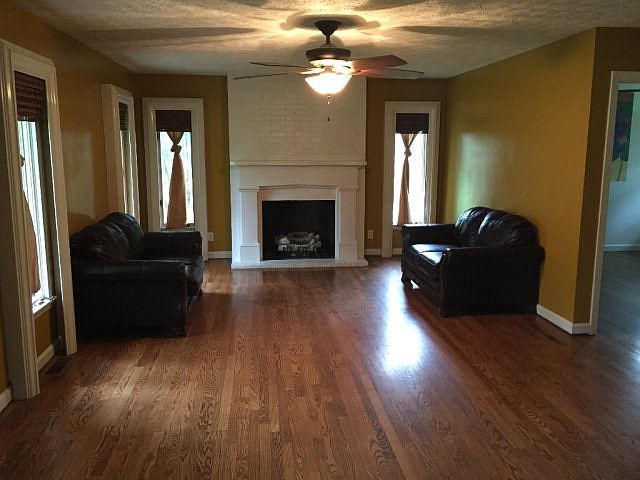 2nd image of 313 Seay St