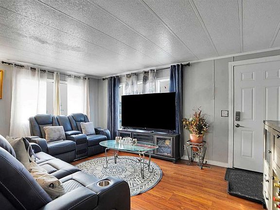 4th image of 6220 17th Ave SE #344